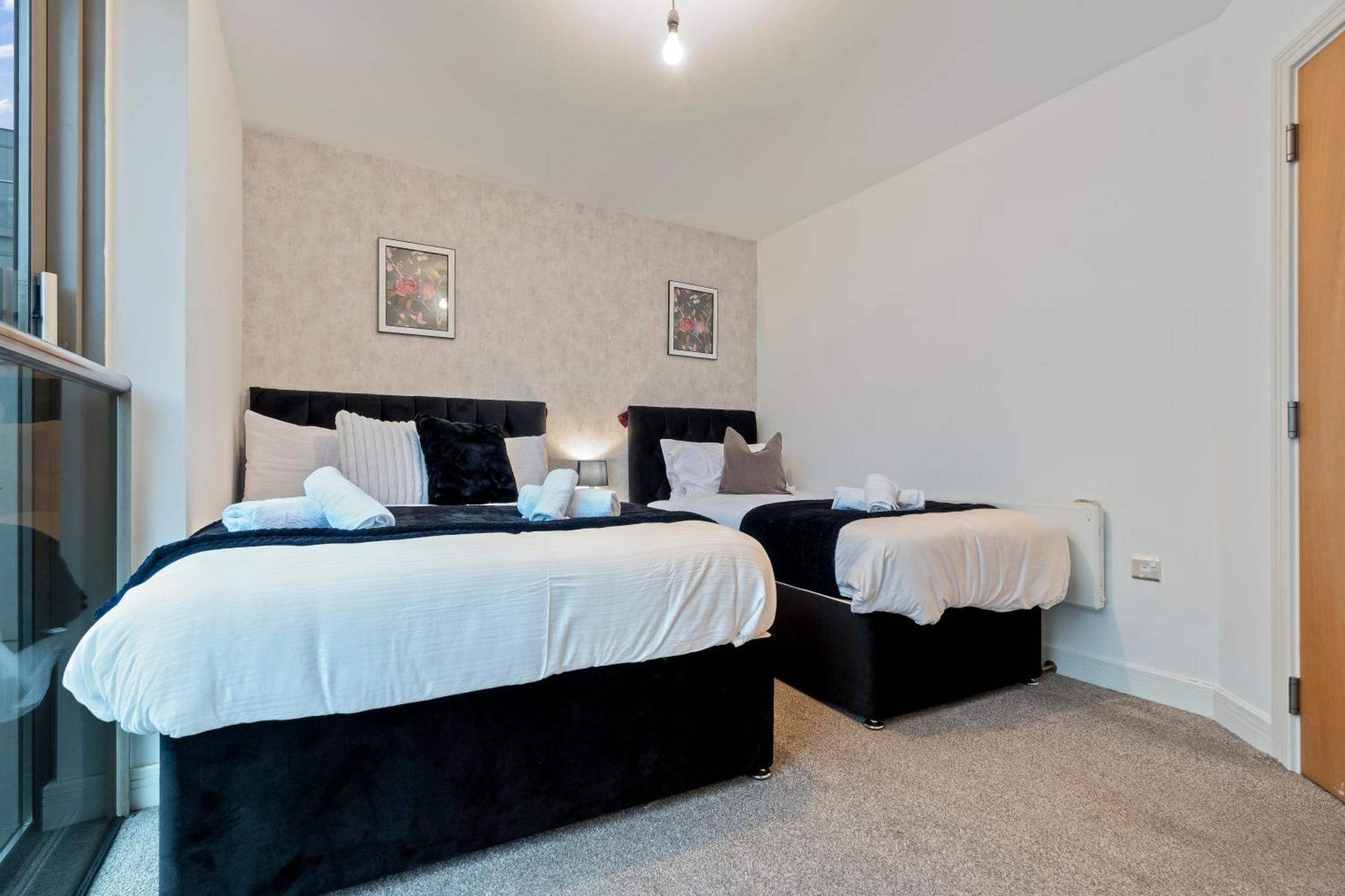 Cave Dunes 2 Bed 2 Bath Netflix & Freepark Apartment Birmingham